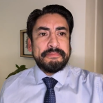 Ruben Oyarzo enemigo de la comunidad migrante