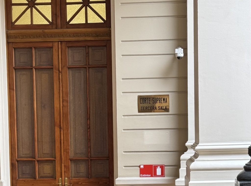 Suprema ordena conceder carta de nacionalización