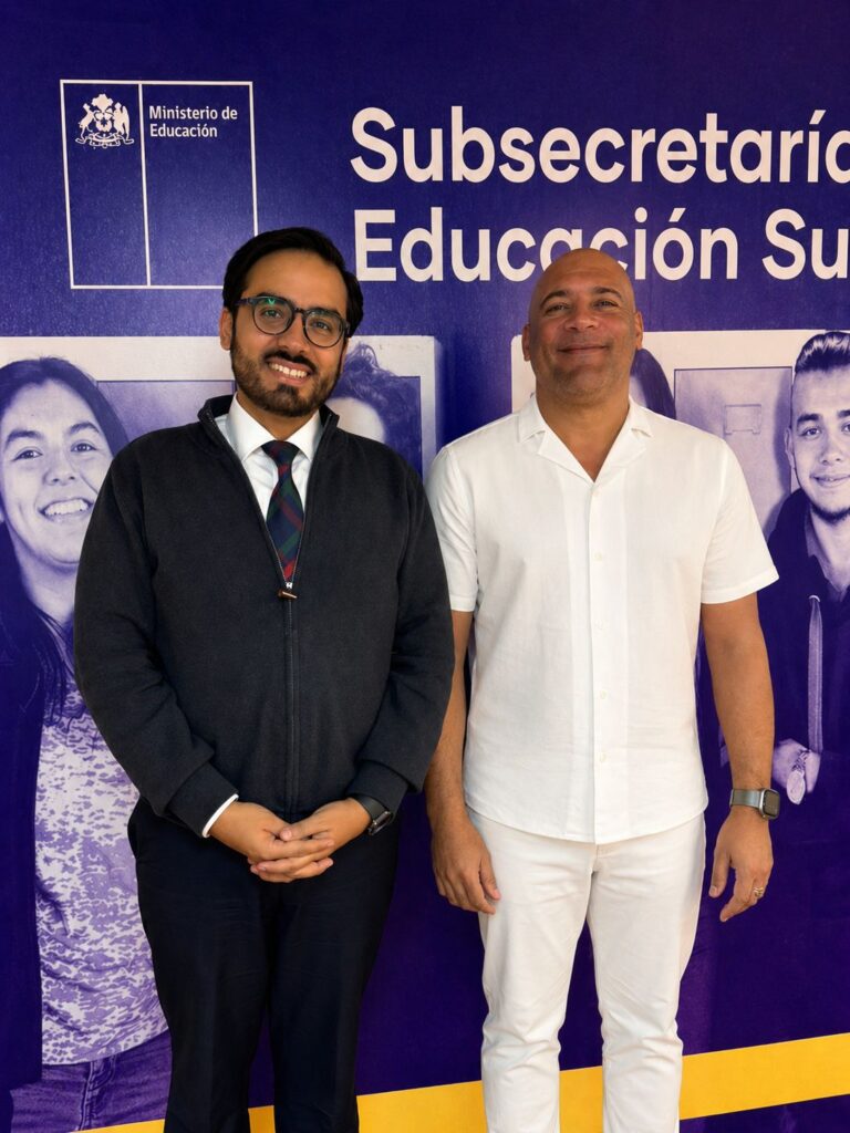 Ernesto Vera Rodríguez y Francisco Zambrano Meza sobre psicólogos sin revalidar